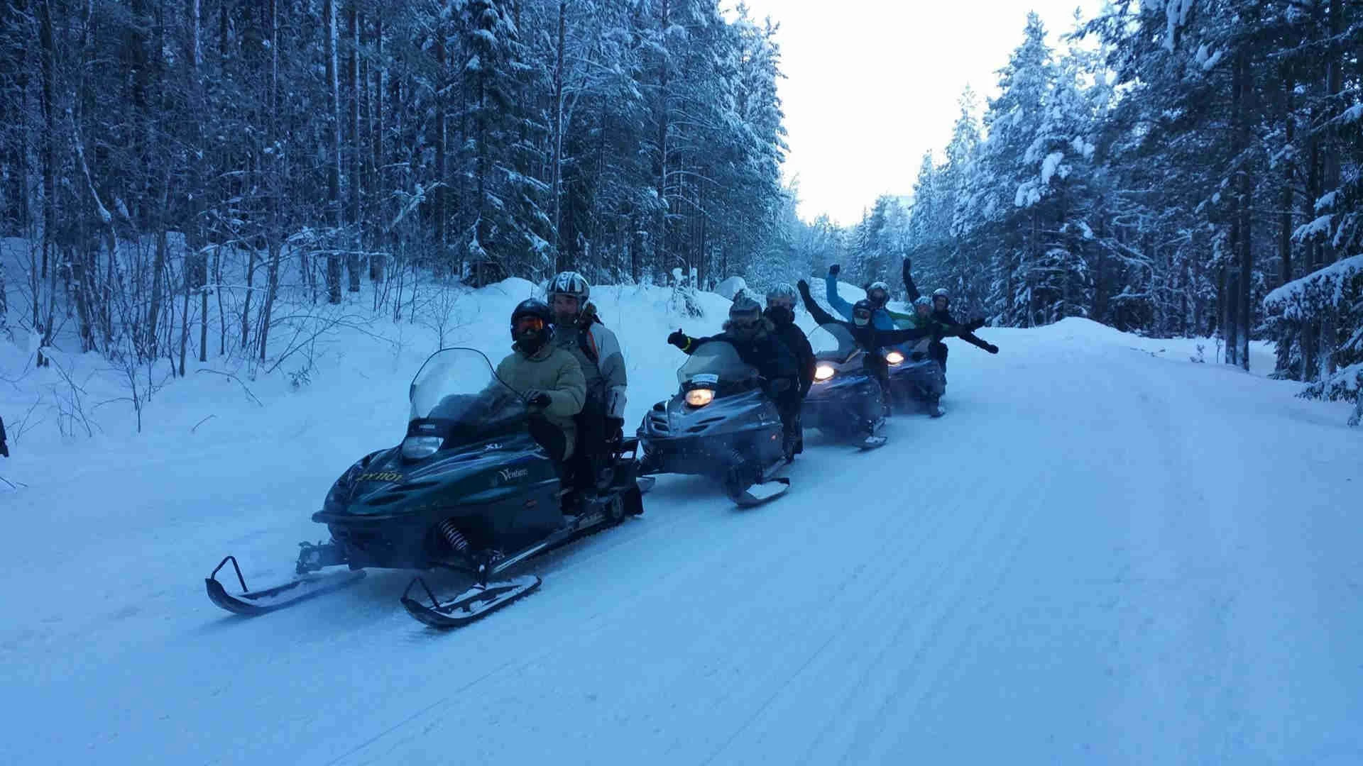 Snøscootersafari i gol